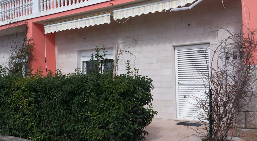 Apartments Amari * Starigrad Paklenica